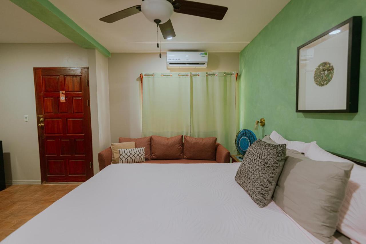 Oasis Diverse Adult Retreat Quepos Eksteriør bilde