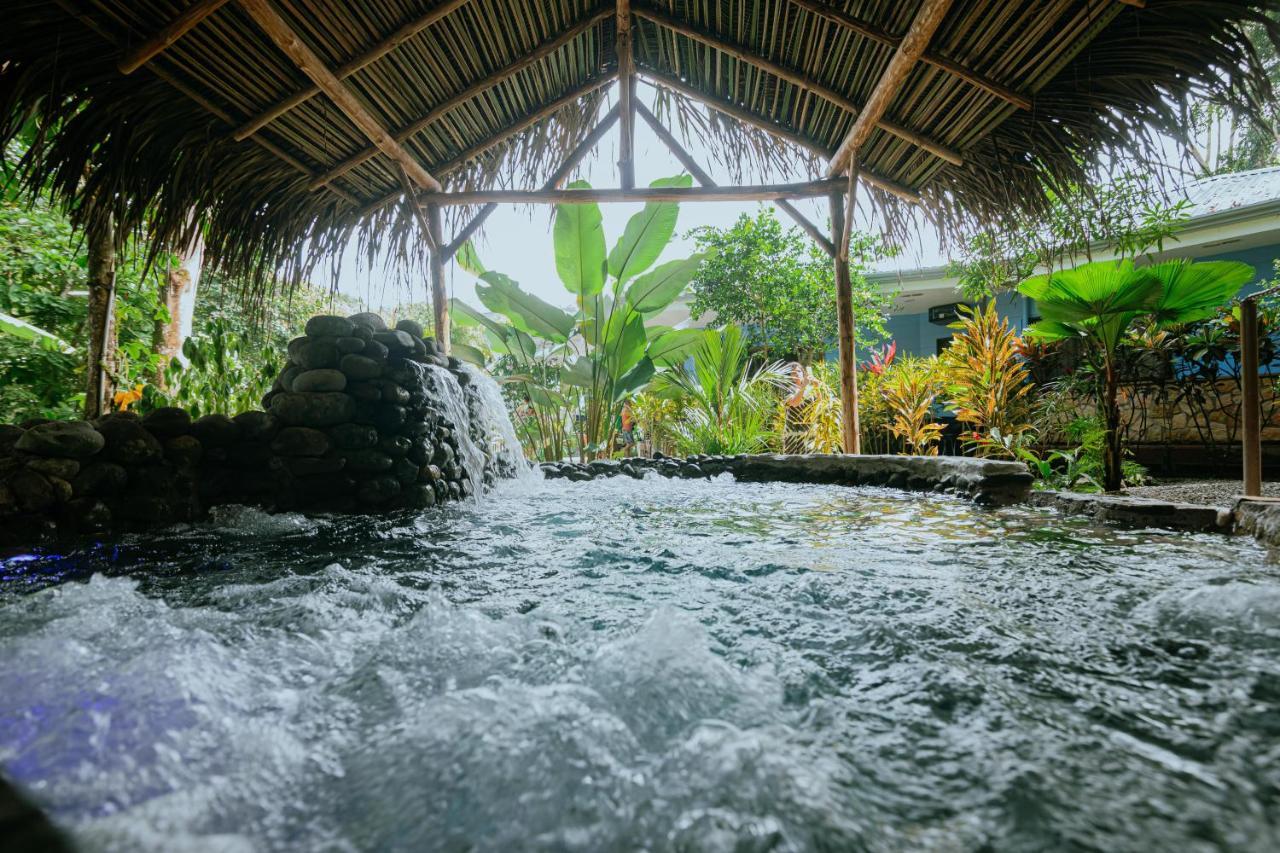 Oasis Diverse Adult Retreat Quepos Eksteriør bilde