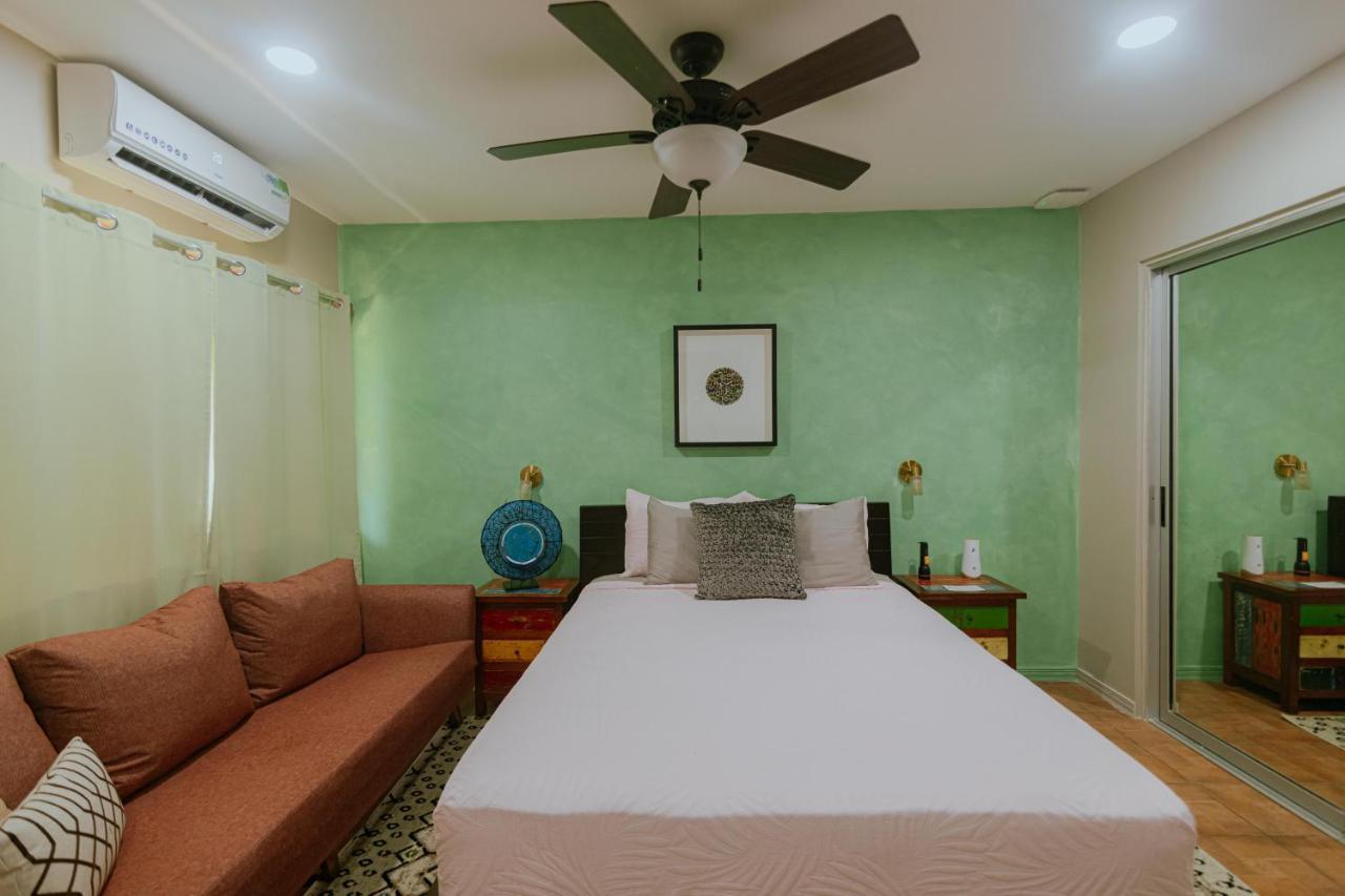 Oasis Diverse Adult Retreat Quepos Eksteriør bilde
